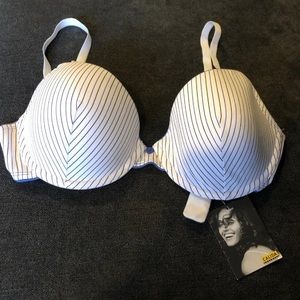 New 36 D bra